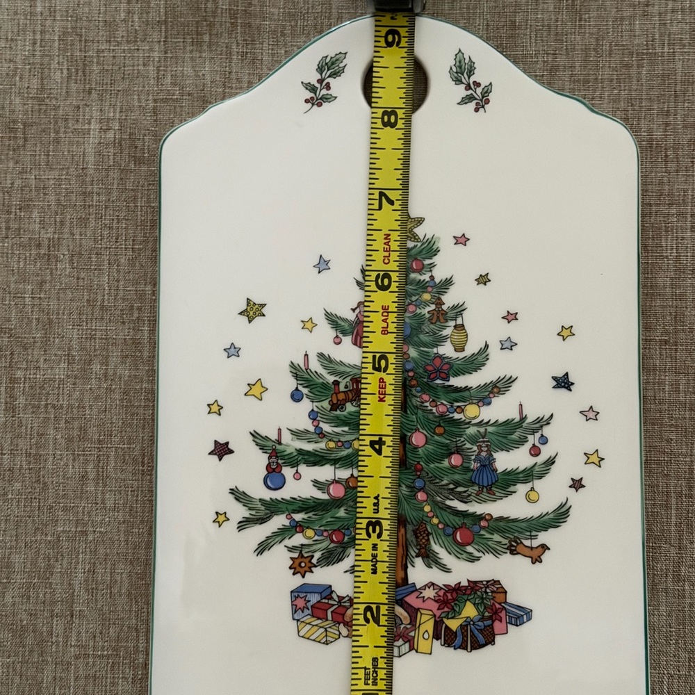 Spode Christmas Tree Porcelain Charcuterie Board or Hanging Decoration - Picture 3 of 4